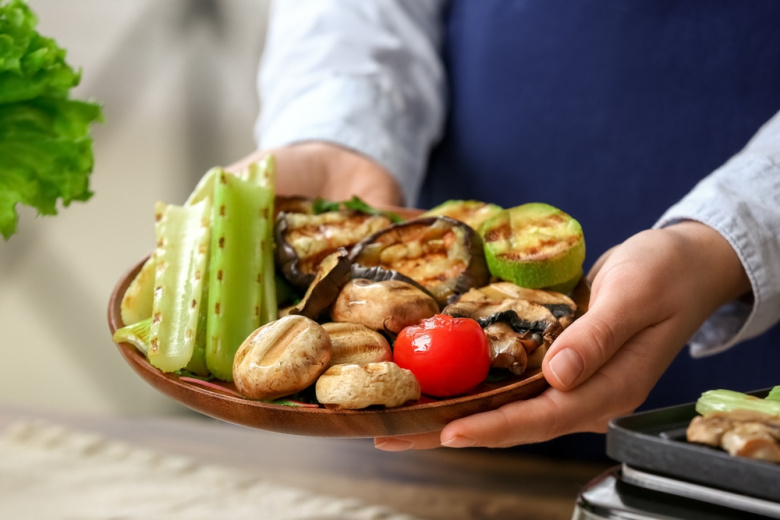 Врач дала совет, как дольше сохранить молодость и красоту кожи