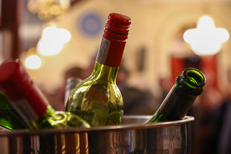 Онколог рассказал, что может спровоцировать рак молочной железы