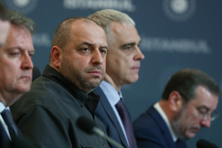 «Крыс будет больше»: член СВОП о побеге Умерова с Украины