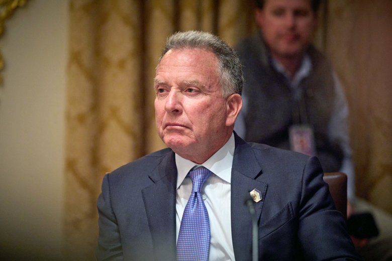 В ЕС не доверяют одному из приближенных Трампа