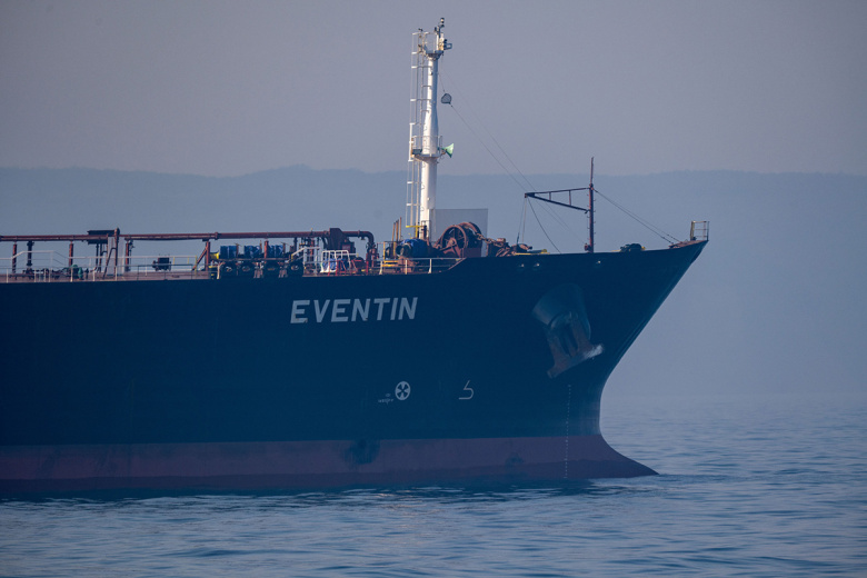 Германия не смогла конфисковать нефтяной танкер Eventin